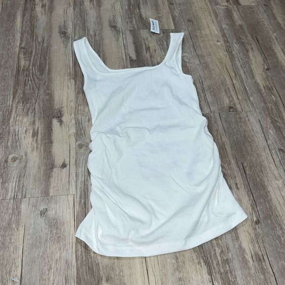 old navy maternity tank - Picture 1 of 2